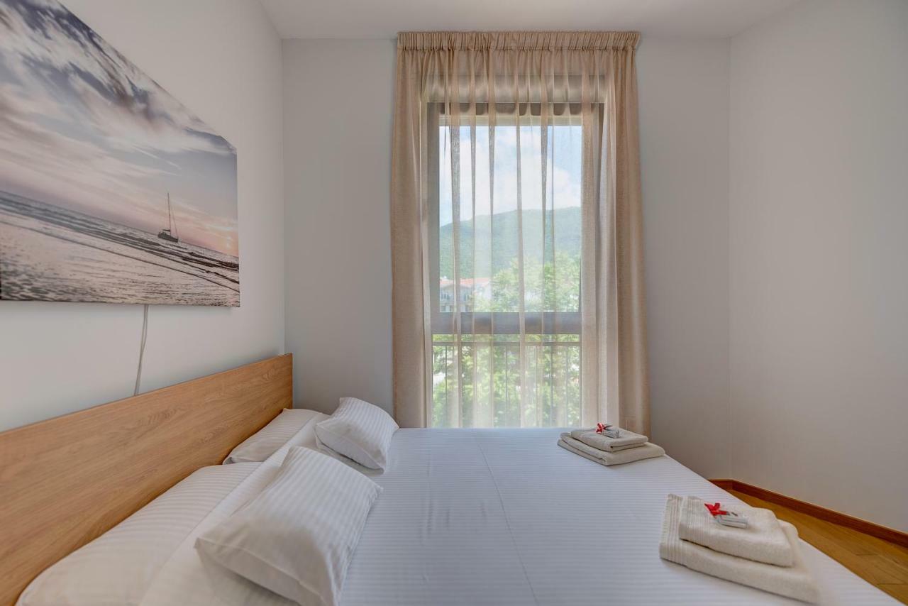Sunray Apartment Tivat Exterior photo